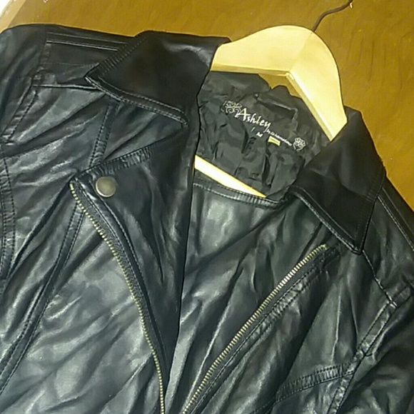 Leather jasket - Picture 2 of 2